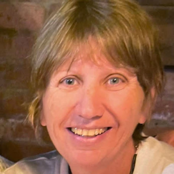 Meet your Posher, Gina - Picture 1 of 1